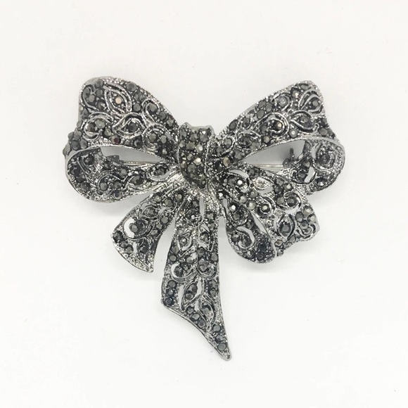bijoux Jewelry - Antiqued Bow Brooch bijoux Jewelry - Antiqued Bow Brooch